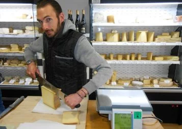 A Lavaur, création de la société Jean-Noël, nouveau fromager affineur du Tarn