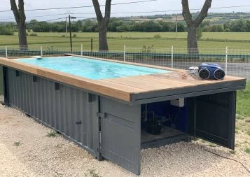 La start-up toulousaine Soniga reconditionne des conteneurs en piscine