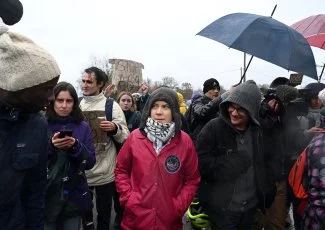 Pour Greta Thunberg, venue dans le Tarn, l'autoroute A69 « doit cesser »