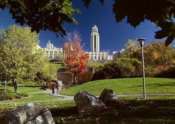 Pourquoi les universités québécoises viennent-elles recruter à Toulouse ?