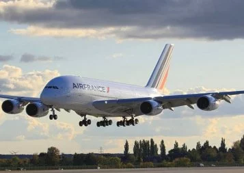 Air France confirme son « plan B » lors d'un comité d'entreprise mouvementé, Toulouse attend des précisions