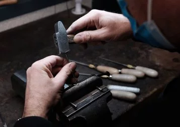  Thiers rafle l'appellation « Couteau Laguiole » et provoque la colère des fabricants aveyronnais