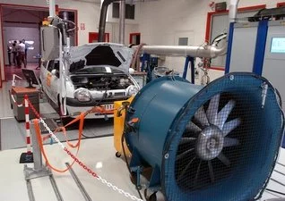 Automobile : les professionnels de Midi-Pyrénées redoutent le coup de frein en fin d'année