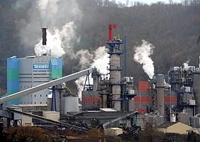 Fragilisée, la filière papier prend l'eau