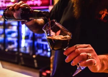 La soif d'entreprendre de Thomas Vion, patron du Delirium Café