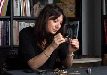 Fusionnés avec les huissiers, le casse-tête des commissaires-priseurs