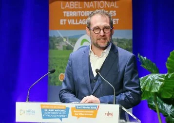 Mathieu Vidal, Villes Internet : « La fracture numérique n'est toujours pas réglée »