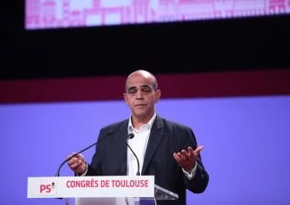 Le secrétaire d'État Kader Arif quitte le gouvernement