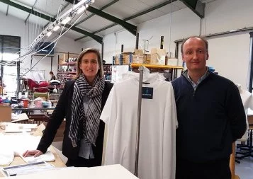 Tricotage Toulousain habille les seniors à la mode technologique