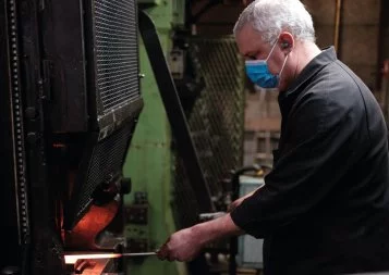 Laguiole : Une bataille à couteaux tirés - épisode 1/2