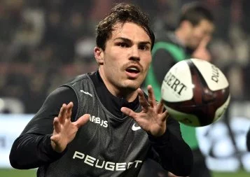 Welcome back Antoine, bye-bye Pita