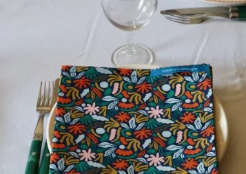 Lot. Colette à la campagne se met à table