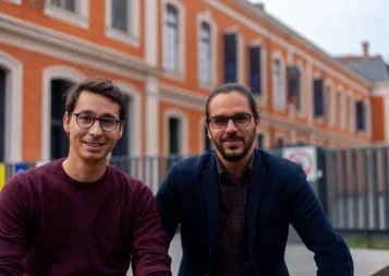 Money Block joue avec les codes des cryptomonnaies