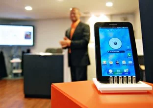A Toulouse, Orange dévoile « sa » Galaxy Tab en avant-première
