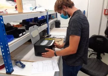 Occitanie. Les lampes à Led de T.zic démasquent les virus